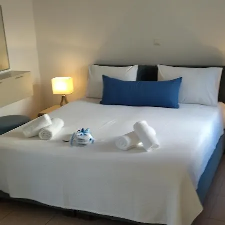 Atrium Guest house Fira (Santorini)