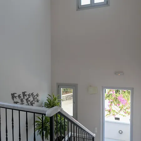 Atrium 3* Fira (Santorini)